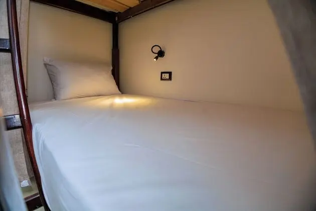 Deluxe Ortak Ranzalı Oda