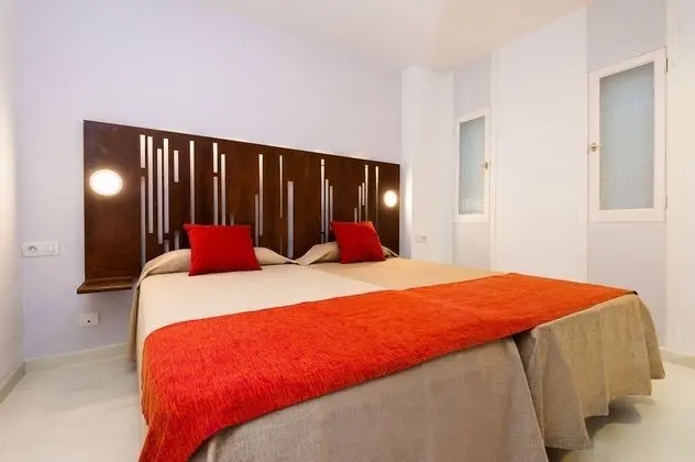 Double Room with Lounge (3 Adults)