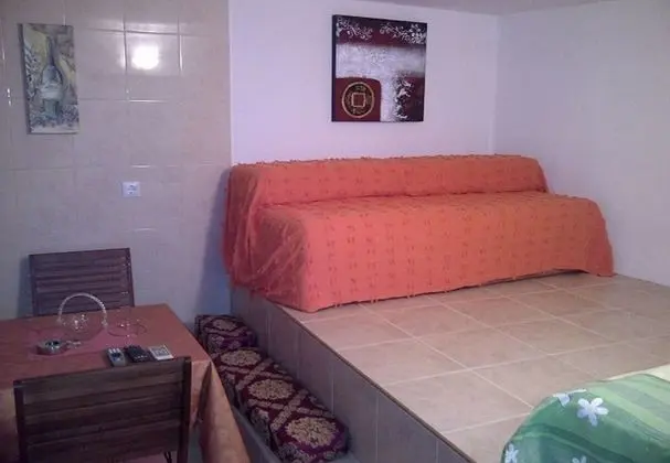 Ev (Knez - with private pool - H(8+6))