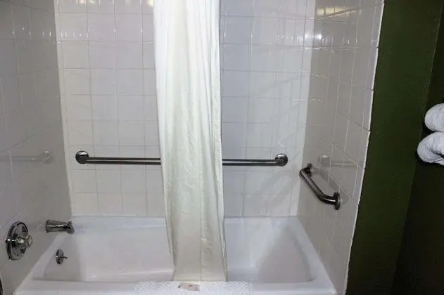 Oda, 1 Çift Kişilik Yatak, Engellilere Uygun, Sigara İçilmez