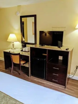 Basic Tek Kişilik Oda, 1 En Büyük (King) Boy Yatak, Sigara İçilebilir