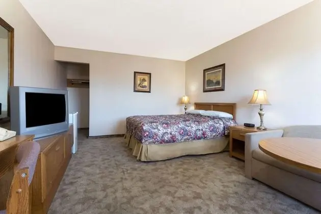 Oda, 1 Büyük (Queen) Boy Yatak