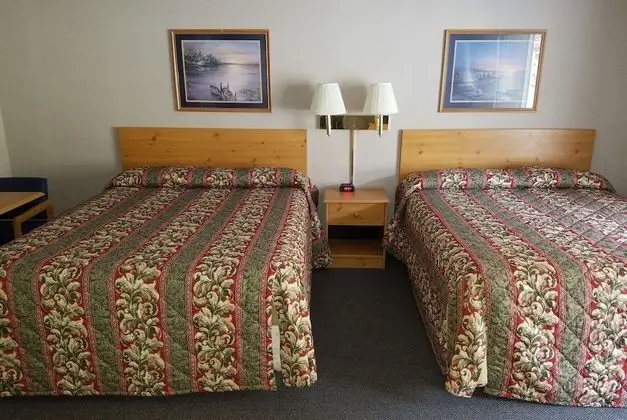 Oda, 2 Büyük (Queen) Boy Yatak, Sigara İçilebilir