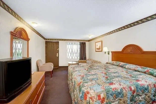 Non-Smoking One King Bed