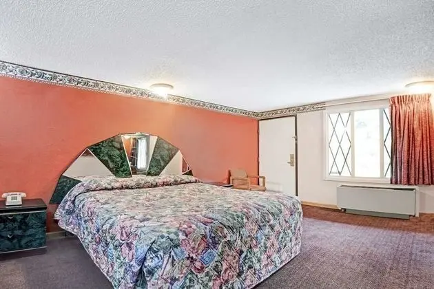 Non-Smoking One King Bed