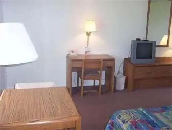 Oda, 2 Büyük (Queen) Boy Yatak, Sigara İçilebilir
