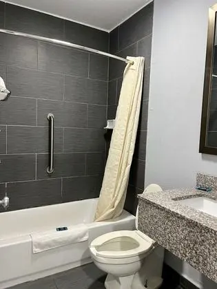 Oda, 2 Çift Kişilik Yatak, Sigara İçilebilir