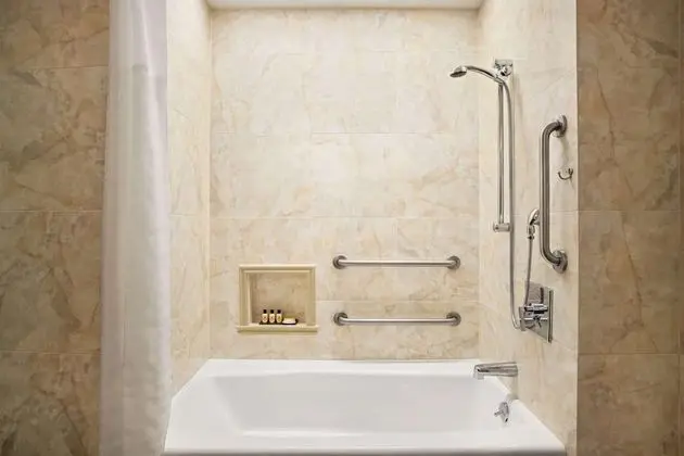 Oda, Birden Çok Yatak, Engellilere Uygun, Sigara İçilmez (Mobility/Partial Water View)