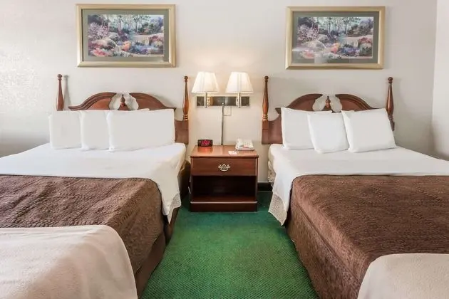 Oda, 2 Çift Kişilik Yatak