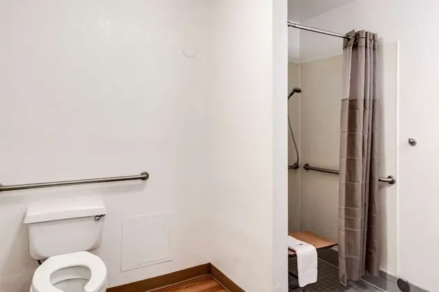Standard Oda, 2 Çift Kişilik Yatak, Sigara İçilmez, Buzdolabı ve Mikrodalga