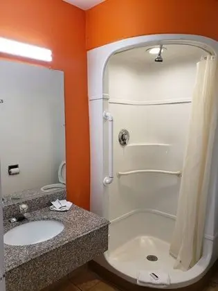 Tek Büyük Yataklı Oda, 2 Çift Kişilik Yatak, Sigara İçilmez
