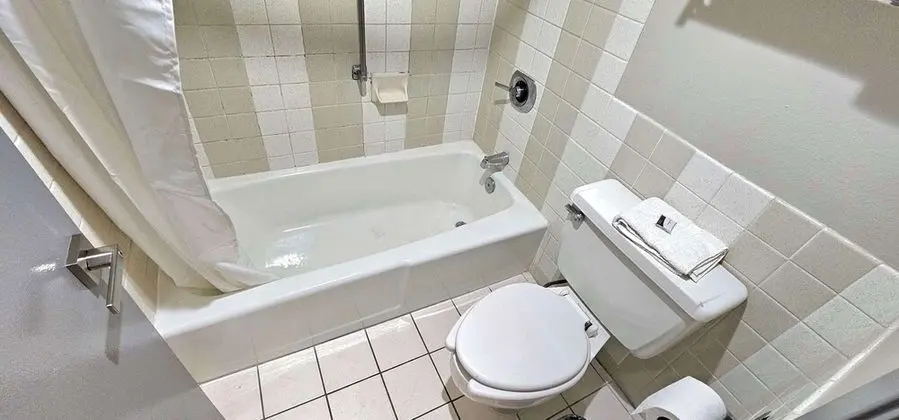 Standard Oda, 1 En Büyük (King) Boy Yatak, Sigara İçilmez, Buzdolabı ve Mikrodalga