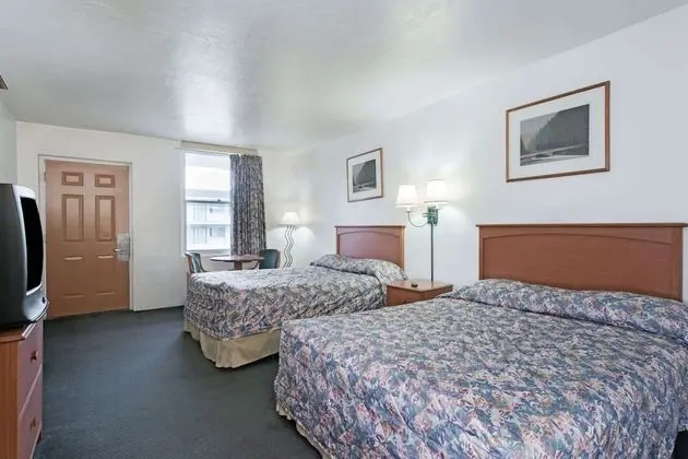 Oda, 2 Büyük (Queen) Boy Yatak, Sigara İçilebilir