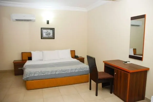 Superior Room (Wing 2)