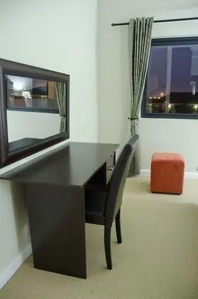 Luxury Apart Daire, 2 Yatak Odası, Kanal Manzaralı, Göl Kenarı