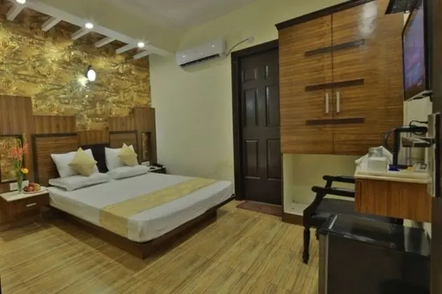 Deluxe Oda, 1 Yatak Odası, Özel Banyo, Şehir Manzaralı