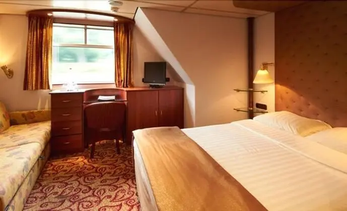 Comfort Tek Büyük Yataklı Oda, Şehir Manzaralı