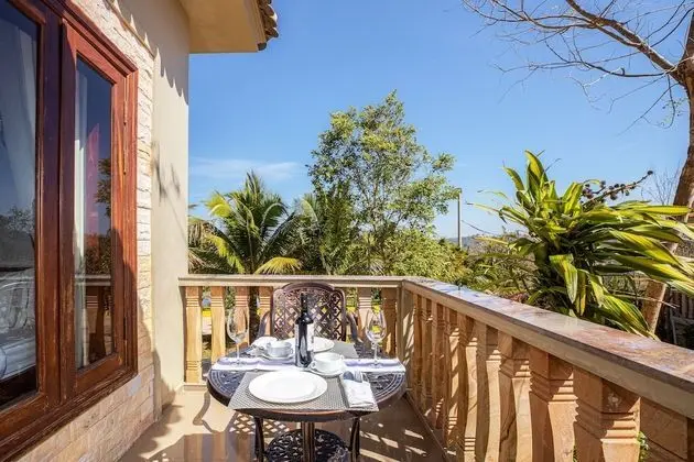 Deluxe Tek Büyük Yataklı Oda, 1 En Büyük (King) Boy Yatak, Balkon, Dağ Manzaralı