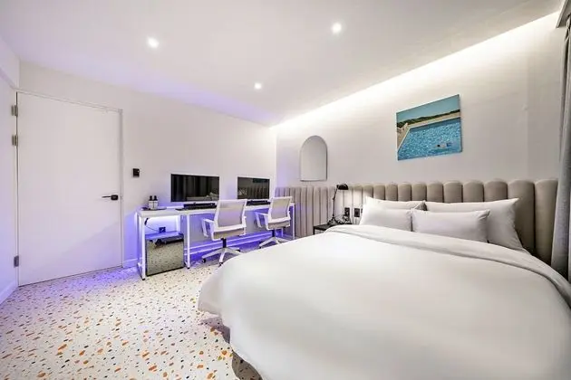 Deluxe Tek Büyük Yataklı Oda