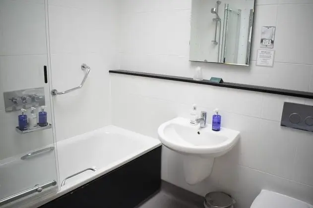 Standard Tek Büyük Yataklı Oda, 1 Çift Kişilik Yatak, Balkon, Deniz Manzaralı