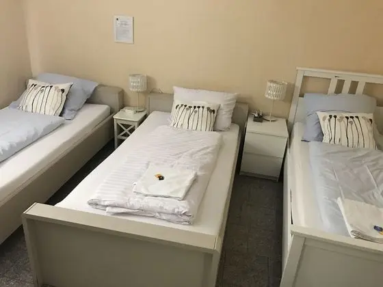 Üç Kişilik Oda