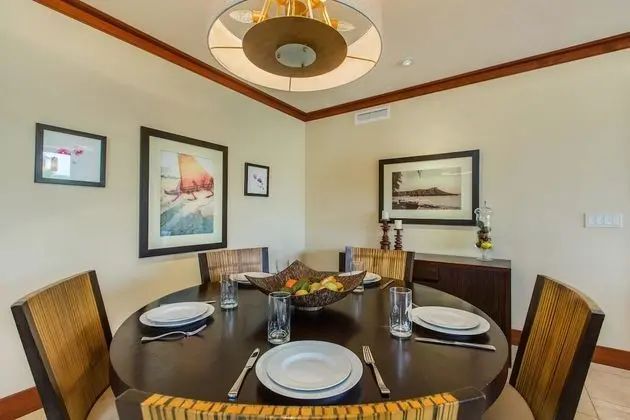 Süit, Birden Çok Yatak (Three-Bedroom Suite)