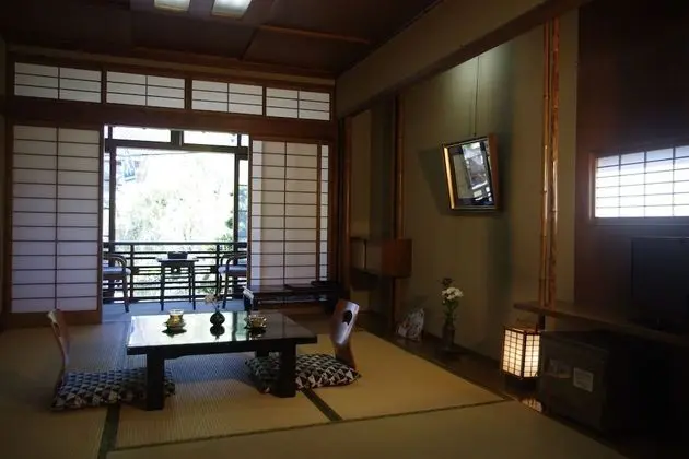 Traditional Oda, Ortak Banyo, Nehir Manzaralı (Superior Japanese-Style)
