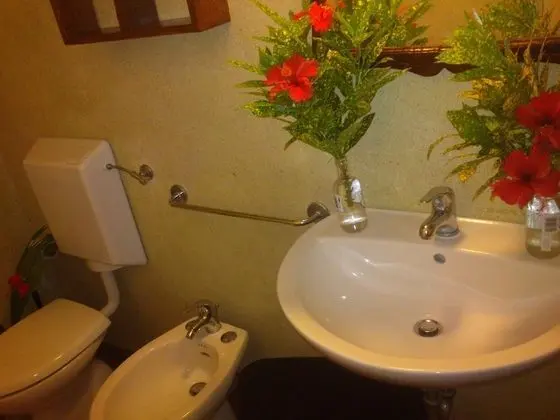 Economy Dört Kişilik Oda, Köşe