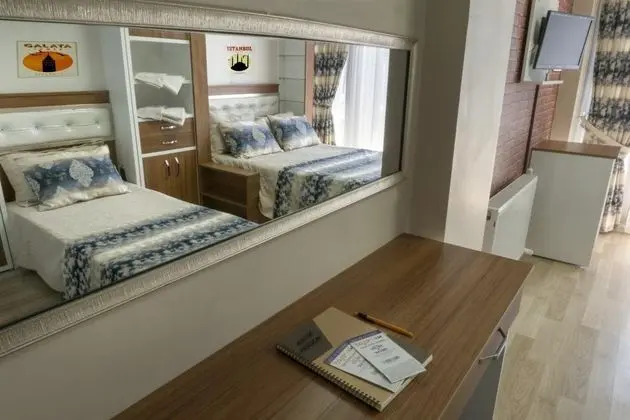 Deluxe Aile Suiti, Manzarasız, Fransız Balkonlu