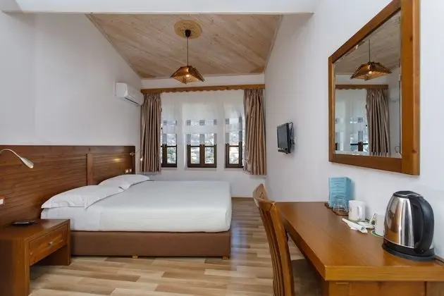 Standard Tek Büyük veya İki Ayrı Yataklı Oda, Şehir Manzaralı