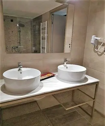 Superior Tek Büyük Yataklı Oda, Şömine