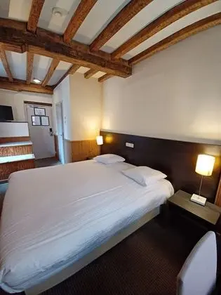 Comfort Tek Büyük veya İki Ayrı Yataklı Oda