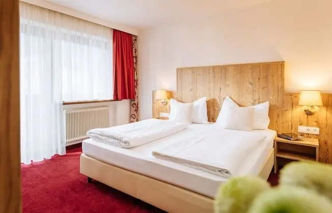 Basic Tek Kişilik Oda, Balkon, Dağ Manzaralı