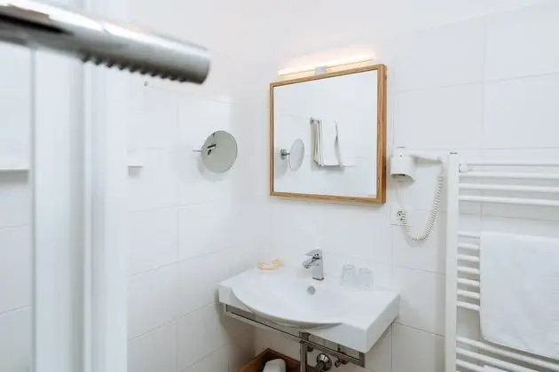 Dört Kişilik Oda, Balkon, Dağ Manzaralı