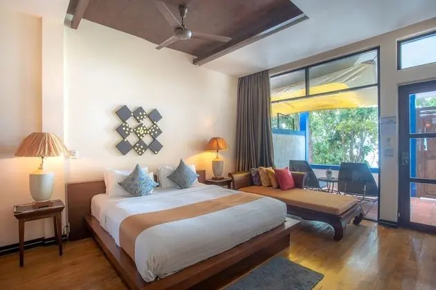 Deluxe Seaview