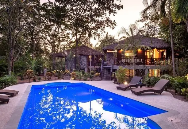 Family Villa, 3 Yatak Odası, Kişiye Özel Havuzlu