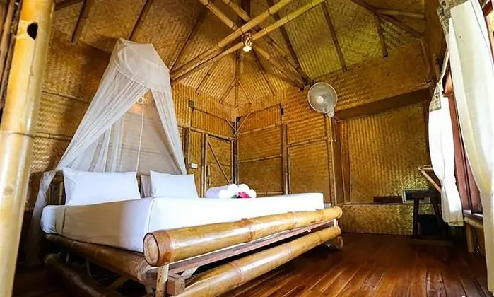 Bamboo Cottage, Beachfront