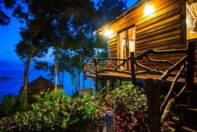 Teakwood House, Sea View
