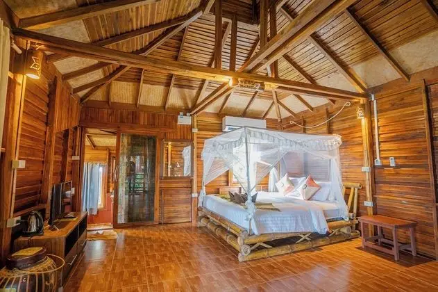 Teakwood House, Sea View