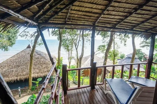 Teakwood House, Sea View