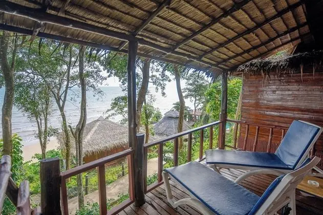 Teakwood House, Sea View