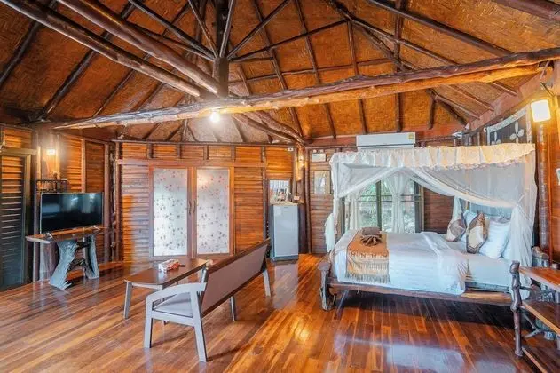 Teakwood Villa, Sea View