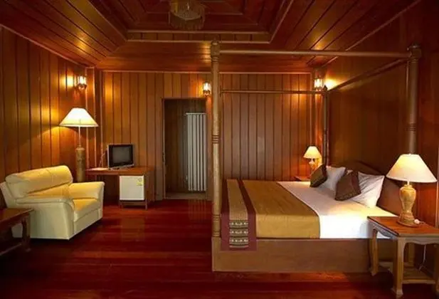 Superior Ev (Sunset Upper Floor)