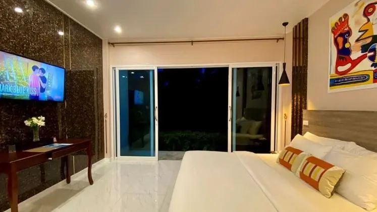 Deluxe Tek Büyük Yataklı Oda, 1 Çift Kişilik Yatak, Bahçe Manzaralı