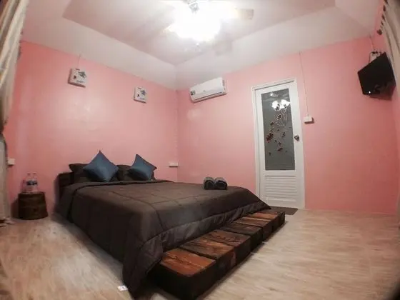 Bungalow with Air-Conditioner