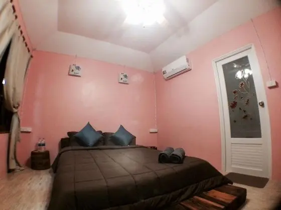 Bungalow with Air-Conditioner