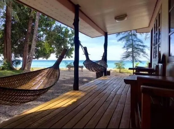 Bungalow with Air-Conditioner
