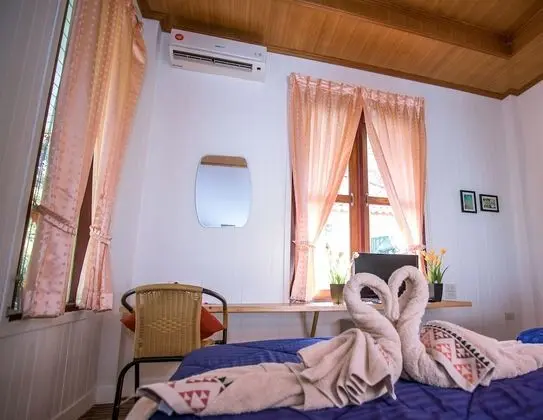 Üç Kişilik Oda