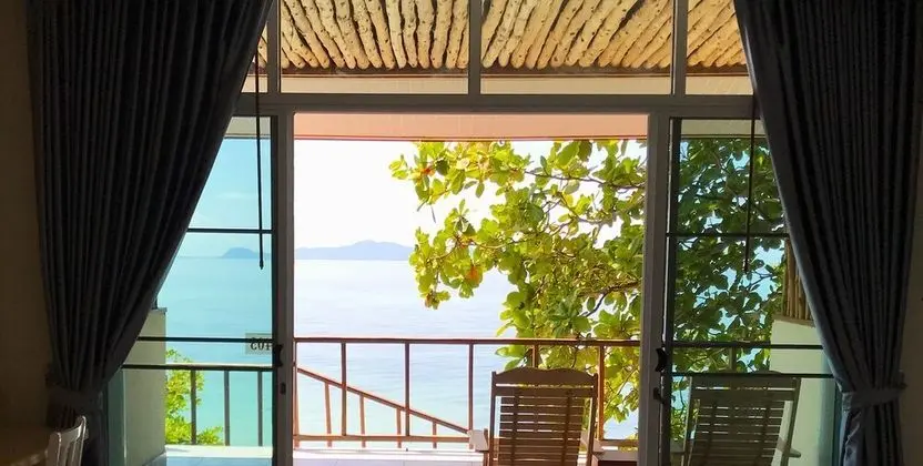 Beachfront Terrace Room