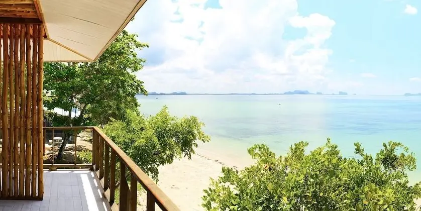 Beachfront Terrace Room